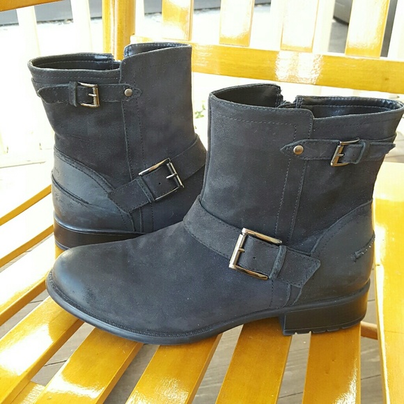 clarks engineer boots